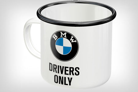 Emaljmugg BMW Drivers Only från Nostalgic Art