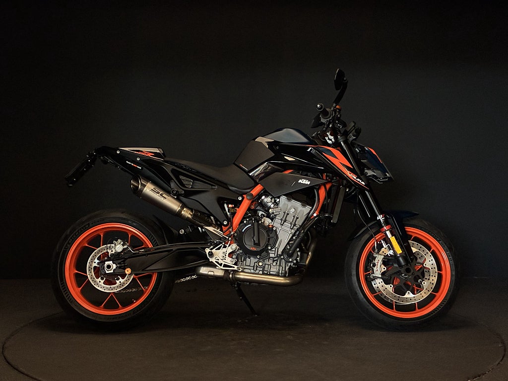 KTM 890 Duke R 2023