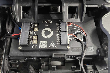 Kellermann i.NEX V12 universal styrenhet för blinkers