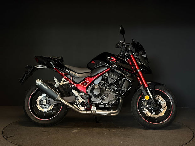 Honda CB750 Hornet 2024
