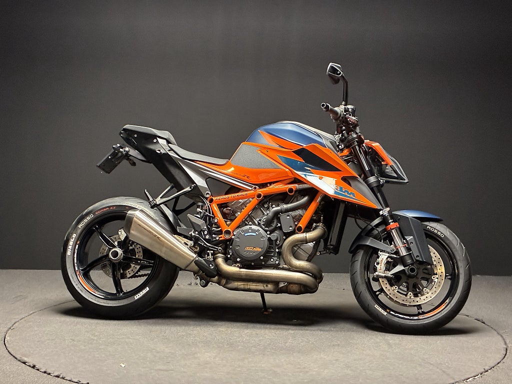 KTM 1290 Super Duke R 2021