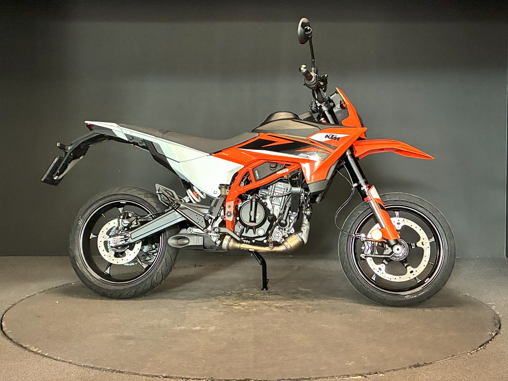 KTM 125 SMC R 2025
