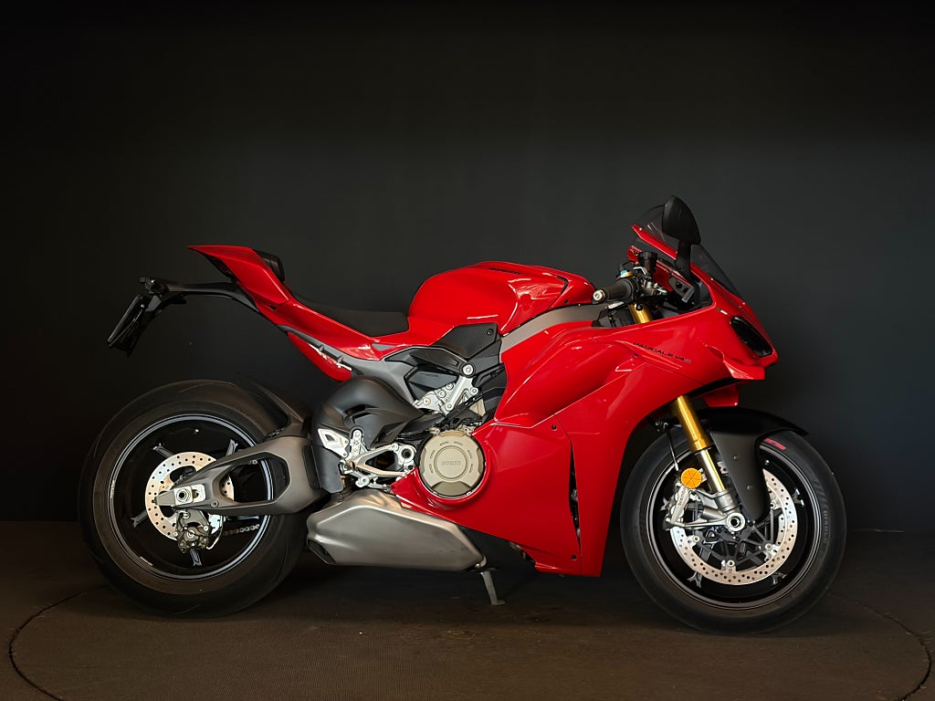 Ducati Panigale V4S 2025