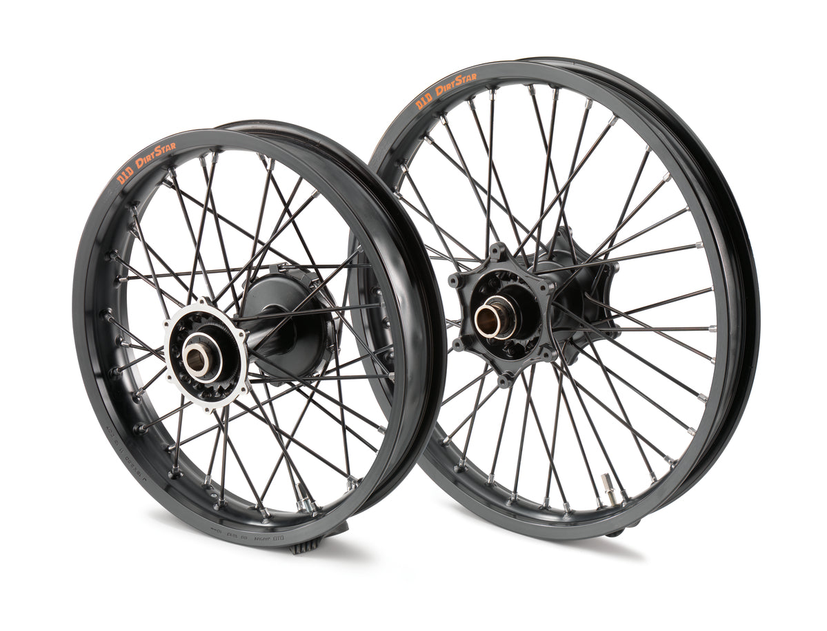 KTM Bakhjul 18 tum, komplett