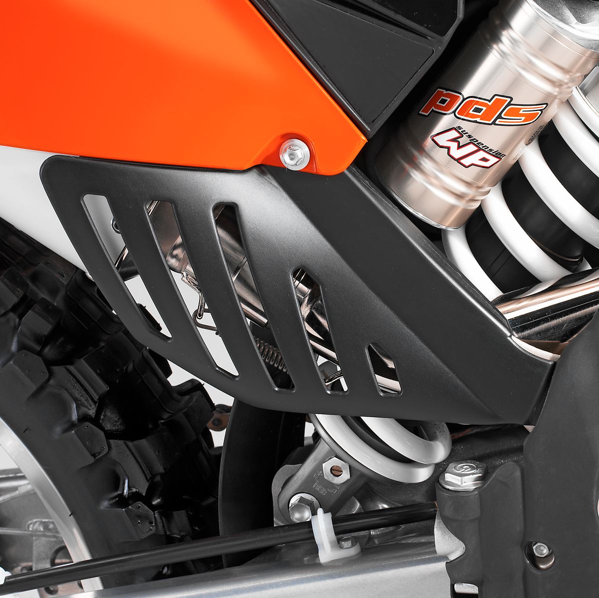 EXHAUST GUARD 05